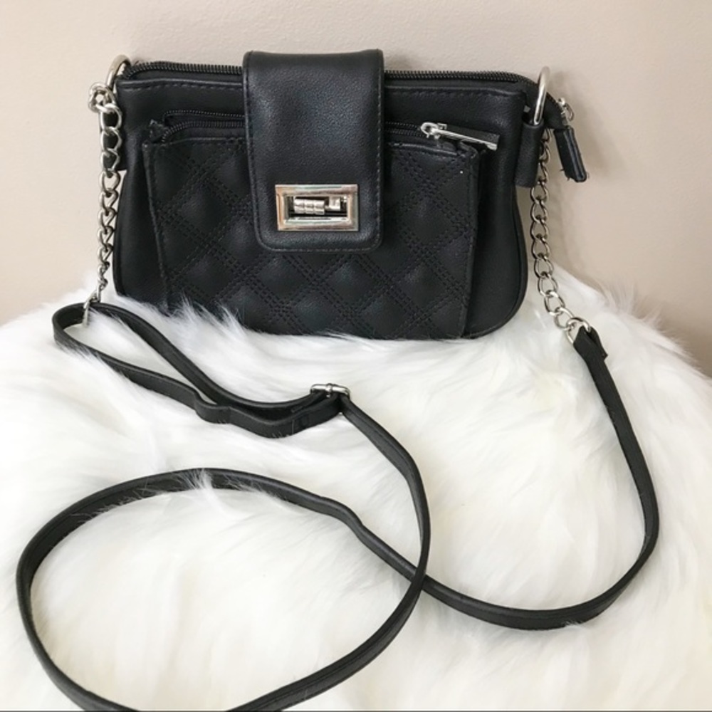 Gorgeous Black Quilted Purse w/ Chain Accents NWOT - Picture 4 of 8